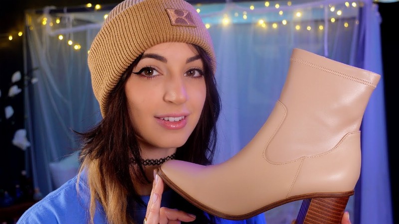 image 0 Asmr : Soft Spoken Shoe Tapping Show & Tell 👟👠